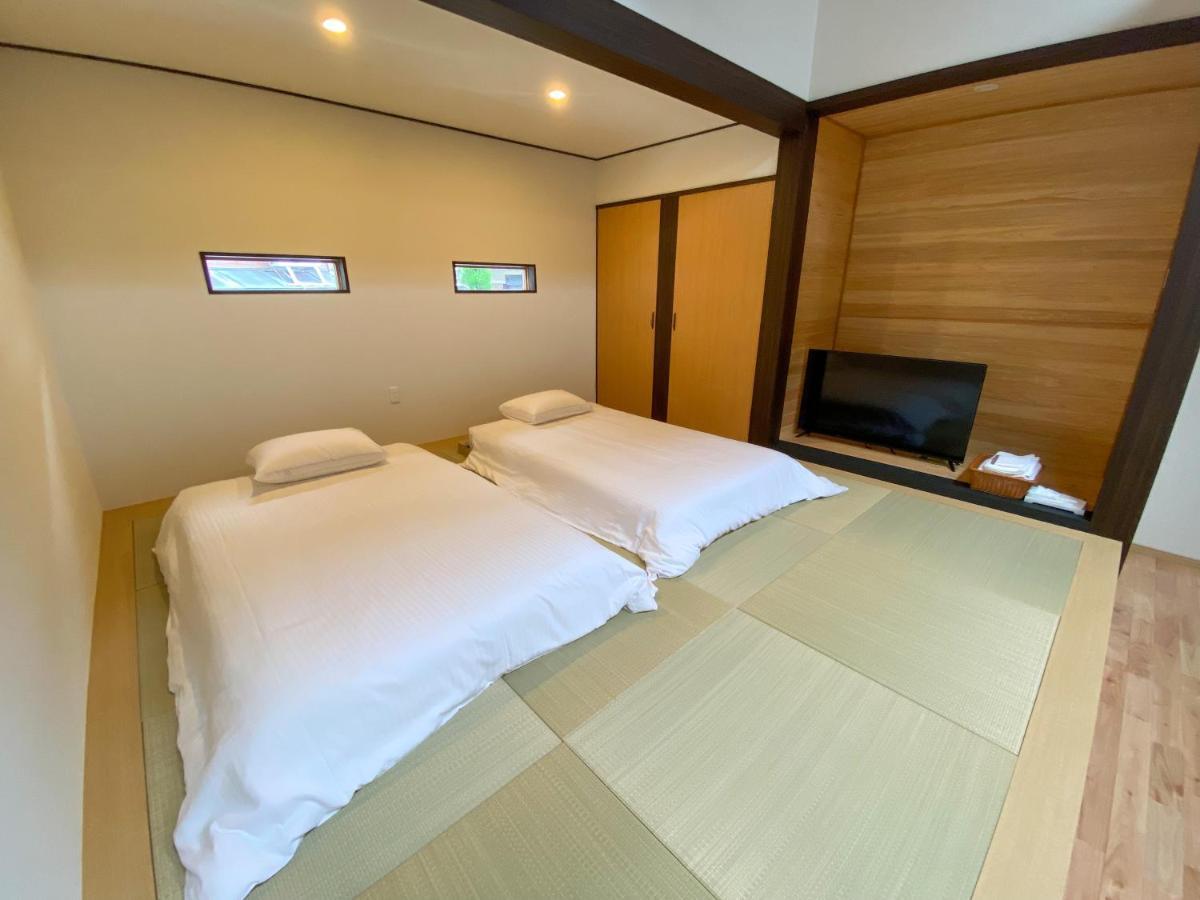 Villa Miyako 源泉かけ流し客室温泉ヴィラ みやこ別邸 Goto Eksteriør billede